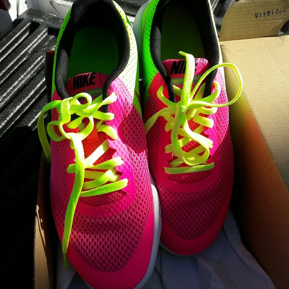 NIKE FLEX EXPERIENCE 5Y PINK BLAST - Picture 3 of 8